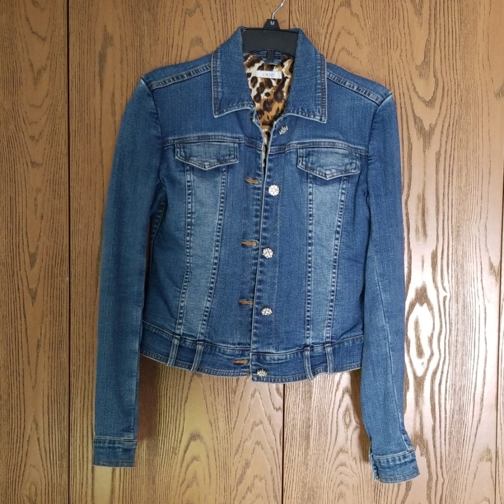 Super cute jean jacket!